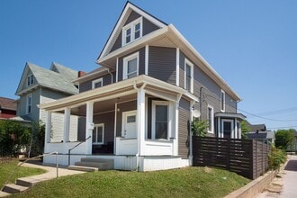 166-170-170 Dakota Ave in Columbus, OH - Building Photo - Building Photo