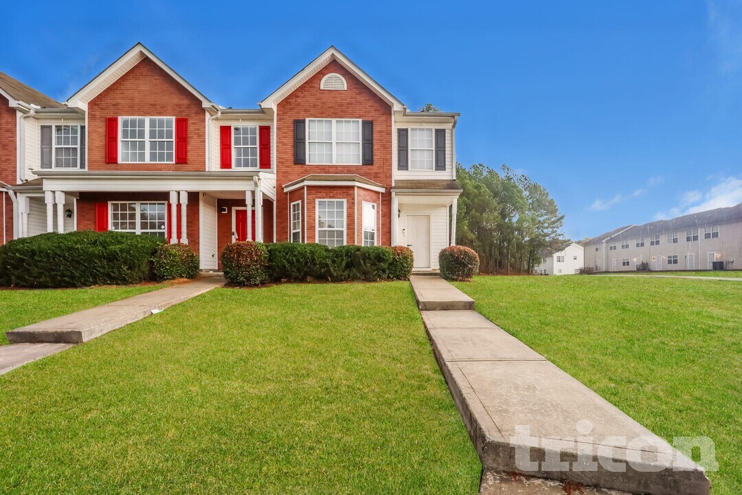 7290 Oakley Ct in Union City, GA - Building Photo