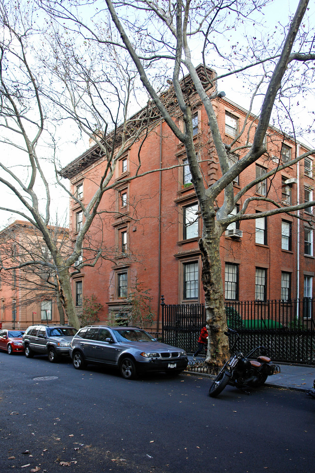 25 Remsen St in Brooklyn, NY - Building Photo - Building Photo