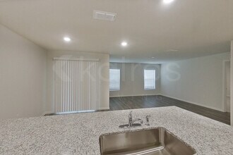1190 S San Mateo Dr in North Port, FL - Building Photo - Building Photo