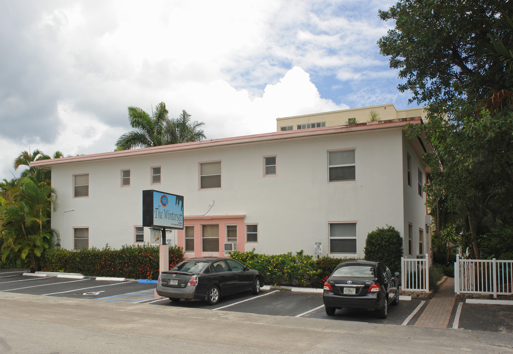 The Winterset Suites in Fort Lauderdale, FL - Building Photo