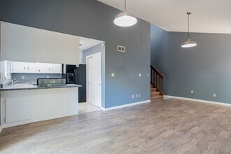 6908 Weatherwood Pl in Pensacola, FL - Foto de edificio - Building Photo