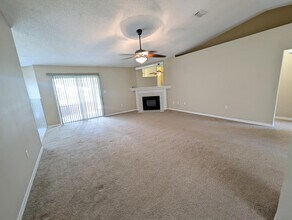 7570 Pepperwood St in Navarre, FL - Building Photo - Building Photo