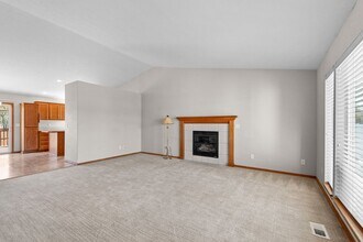 213 E Handy Rd in Colbert, WA - Building Photo - Building Photo