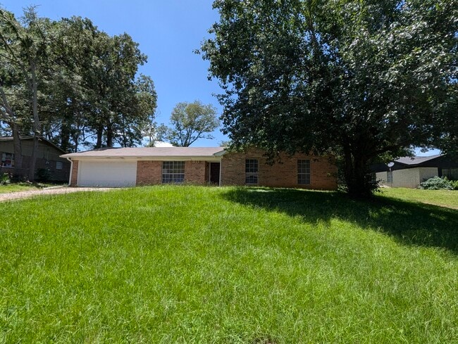 property at 211 Brookview Ln