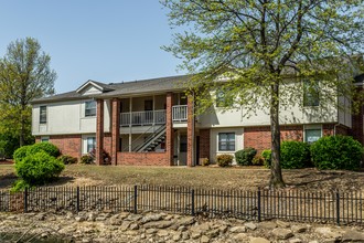 Gladiola Estates in Jonesboro, AR - Foto de edificio - Building Photo
