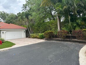 5153 Brookview Dr in Boynton Beach, FL - Building Photo - Building Photo