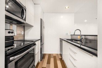 1614 Summit Ave in Seattle, WA - Building Photo - Building Photo