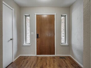 800 Royal Ln in Yukon, OK - Building Photo - Building Photo