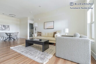 1501 W Howard Ln in Austin, TX - Building Photo - Building Photo