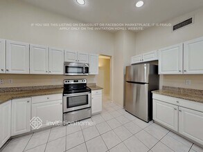 3420 E Marco Polo Rd in Phoenix, AZ - Foto de edificio - Building Photo