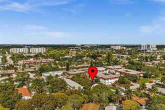 329 SW 1st Ct in Pompano Beach, FL - Building Photo - Building Photo