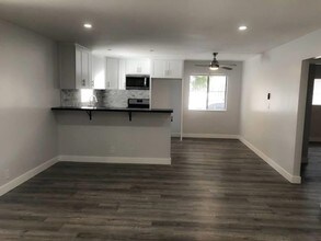 630 Nebraska Ave-Unit -1 in Long Beach, CA - Building Photo - Building Photo