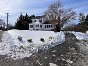 4855 Sandy Point Rd, Unit A - Main House in Prince Frederick, MD - Building Photo - Building Photo