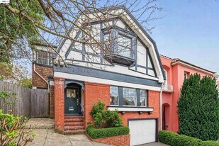 3033 Divisadero St in San Francisco, CA - Building Photo