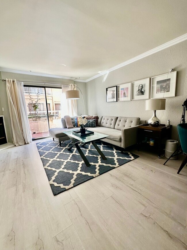 property at 431 W Lexington Dr