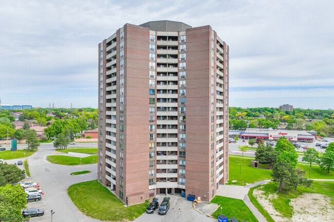 Forest Park Circle Ltd. in Mississauga, ON - Building Photo - Building Photo