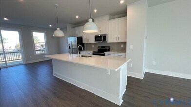 10120 All Star Blvd in Glen Allen, VA - Building Photo - Building Photo