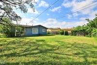 890 N Bowie Dr - 22