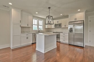 403 Silver Lake Rd in Church Hill, TN - Building Photo - Building Photo