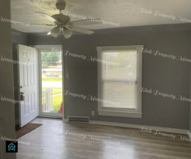 15808 Southfield Fwy in Detroit, MI - Building Photo - Building Photo