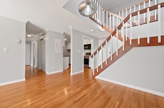 140 Kane St in West Hartford, CT - Building Photo - Building Photo