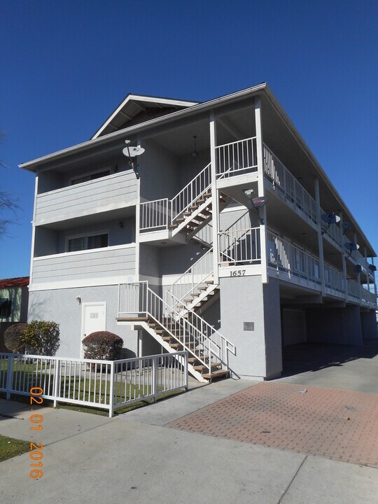1657 257th St in Los Angeles, CA - Building Photo