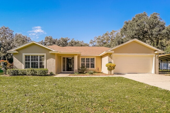 property at 35221 W Griffin Dr