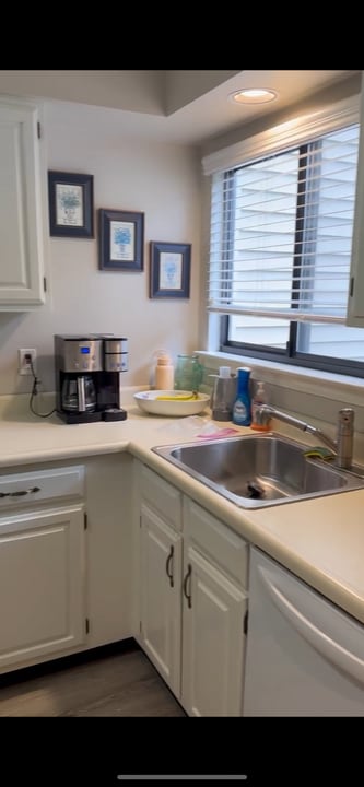 50 Lance Cir, Unit Old Town Commons in Bridgeport, CT - Building Photo