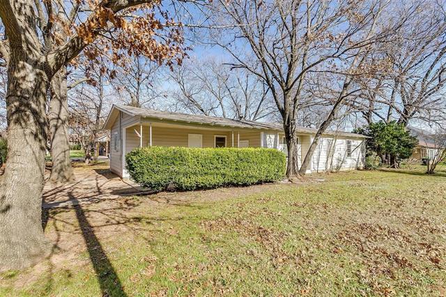 property at 400 E Liberty St
