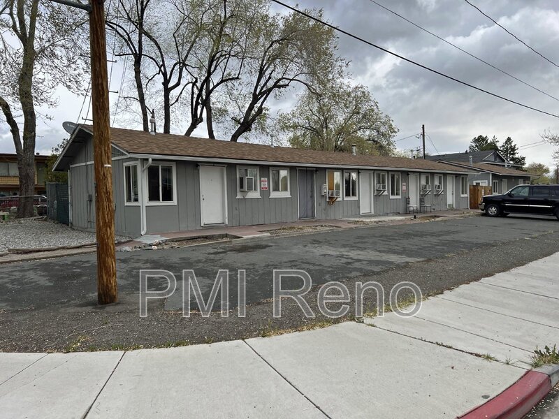 1247 W 1st St in Reno, NV - Building Photo