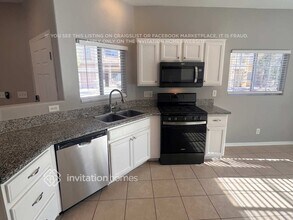 11131 Abbeyfield Rose Dr in Henderson, NV - Building Photo - Building Photo