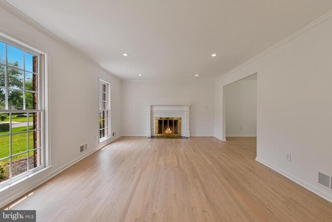 property at 1912 Hull Rd