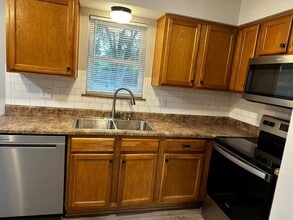 1513 Mc Clellan Dr in Liberty, MO - Building Photo - Building Photo