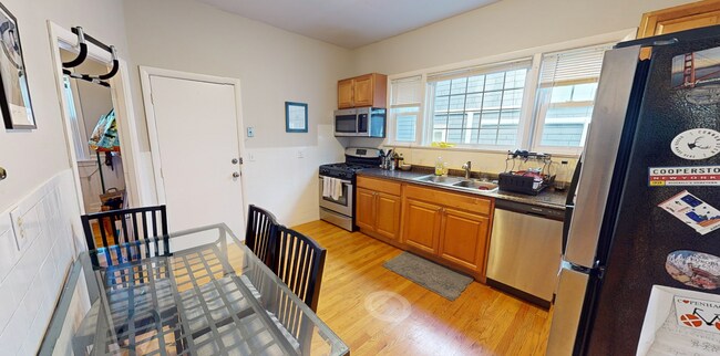 23 Tufts St, Unit 23 Tufts in Cambridge, MA - Building Photo - Building Photo