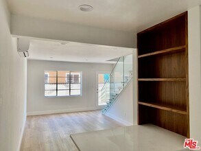 6207 Banner Ave in Los Angeles, CA - Building Photo - Building Photo