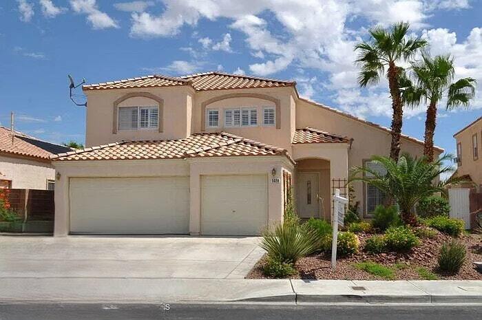 5320 Bright Sun Ct in Las Vegas, NV - Building Photo