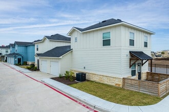 Seagrass Cottages at Northshore in Portland, TX - Foto de edificio - Building Photo