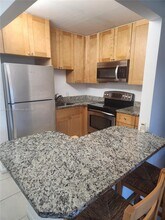 326 Durham Cir in Deerfield Beach, FL - Building Photo - Building Photo