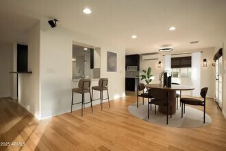 13034 N 8th Ave in Phoenix, AZ - Building Photo - Building Photo