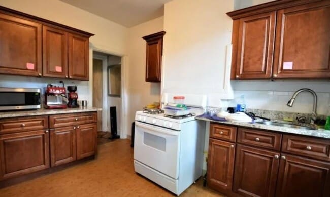 17 Putnam Ave, Unit A