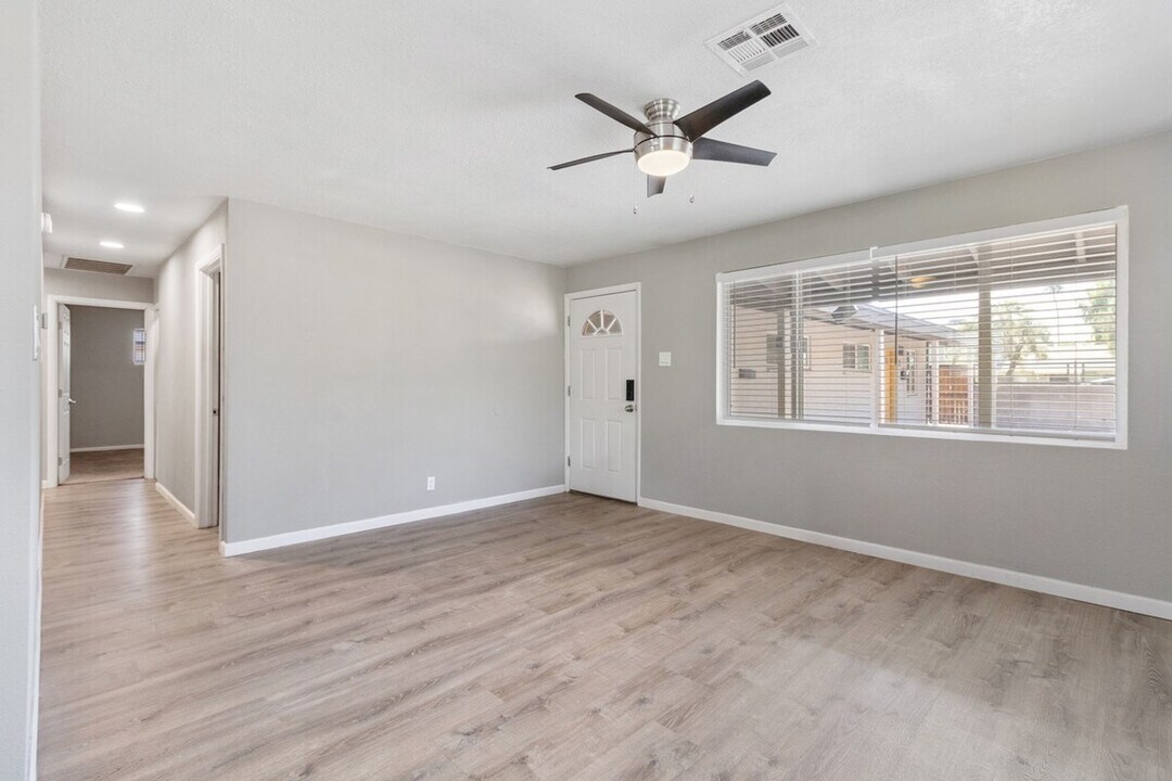 2618 W Mariposa St in Phoenix, AZ - Foto de edificio