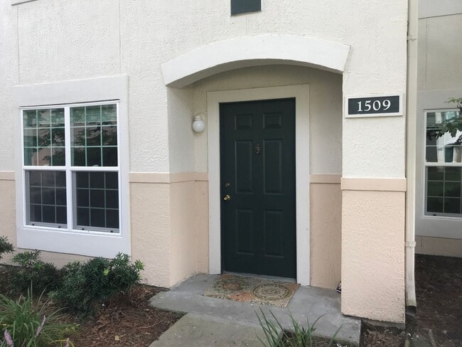 property at 897 Fording Island Rd