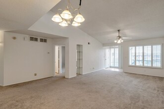 16739 E El Lago Blvd in Fountain Hills, AZ - Building Photo - Building Photo