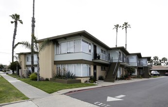 Johanna Apartments in Oceanside, CA - Building Photo - Building Photo