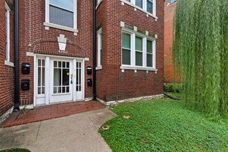 4162 Shenandoah Ave in St. Louis, MO - Building Photo - Building Photo