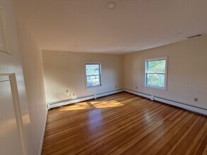 40 Lincoln Ave in Marblehead, MA - Foto de edificio - Building Photo