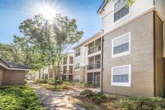 Andover Place at Cross Creek in Tampa, FL - Building Photo - Building Photo