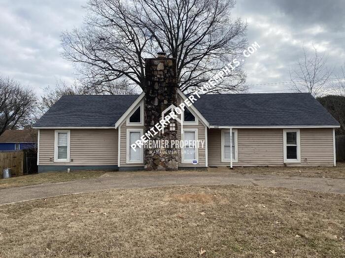4440 Castle Heights Dr in Memphis, TN - Foto de edificio