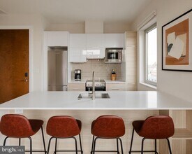 313 Race St in Philadelphia, PA - Building Photo - Building Photo